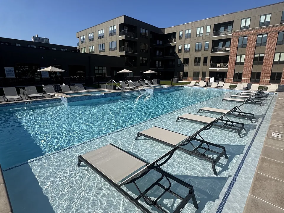 Lofts at Headwaters Park