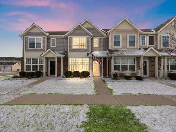 11405 Vermont Pl, Crown Point, IN 46307