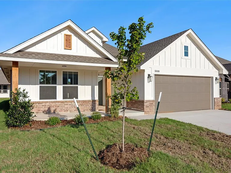 5008 Misty Wood Ln — Photo 1