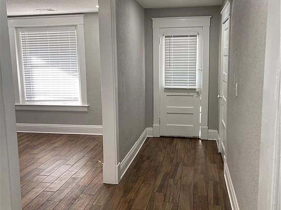 4th image of 113 Park Ave