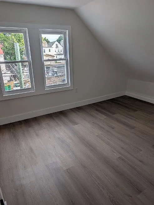 3 bed, $2,700 — Photo 2