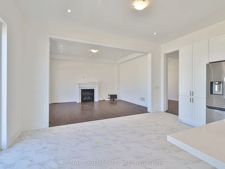 24 Sunny Acre Cres — Photo 15