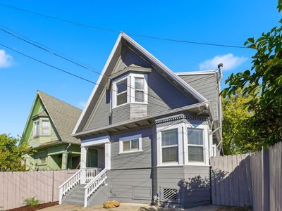 2504 E 24th St, Oakland, CA, 94601