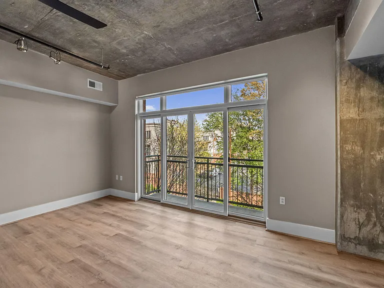 444 Blount St #205 — Photo 23