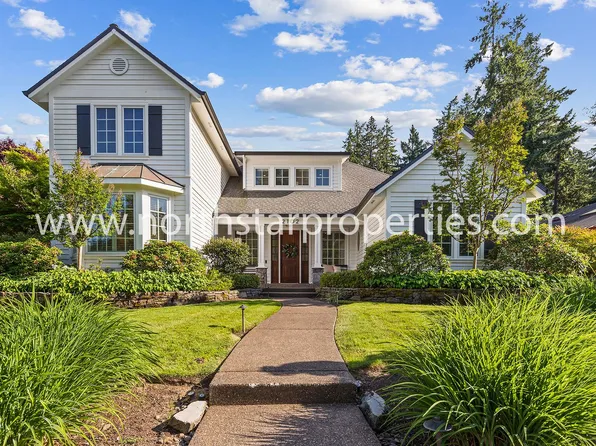 2102 Fernwood Dr, Lake Oswego, OR 97034