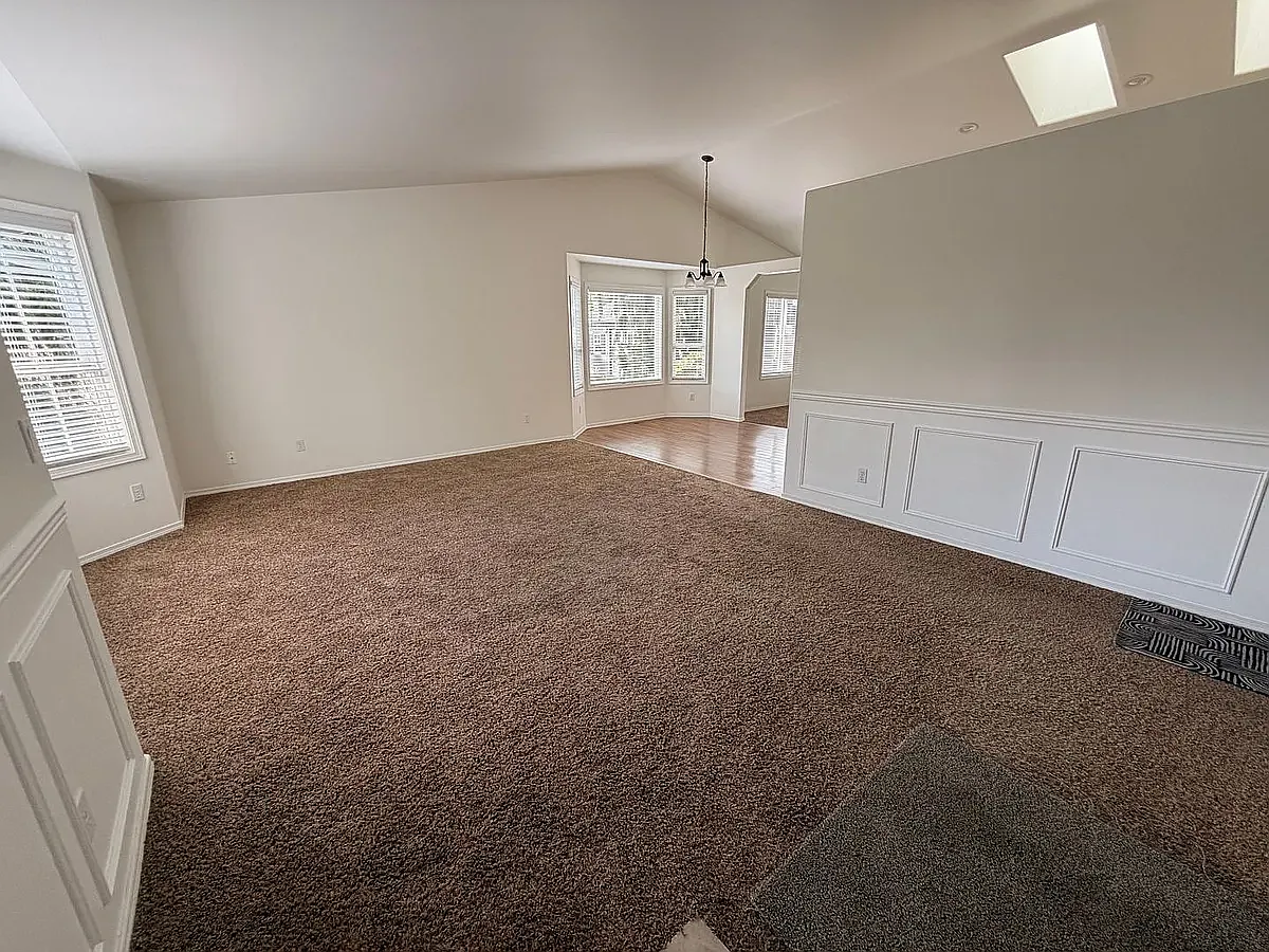 3 bed, 1526 sqft, $2,550 — Photo 3