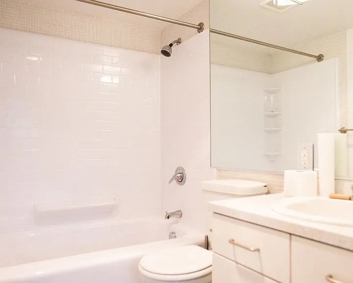 2020 SW Main St #706 — Photo 11