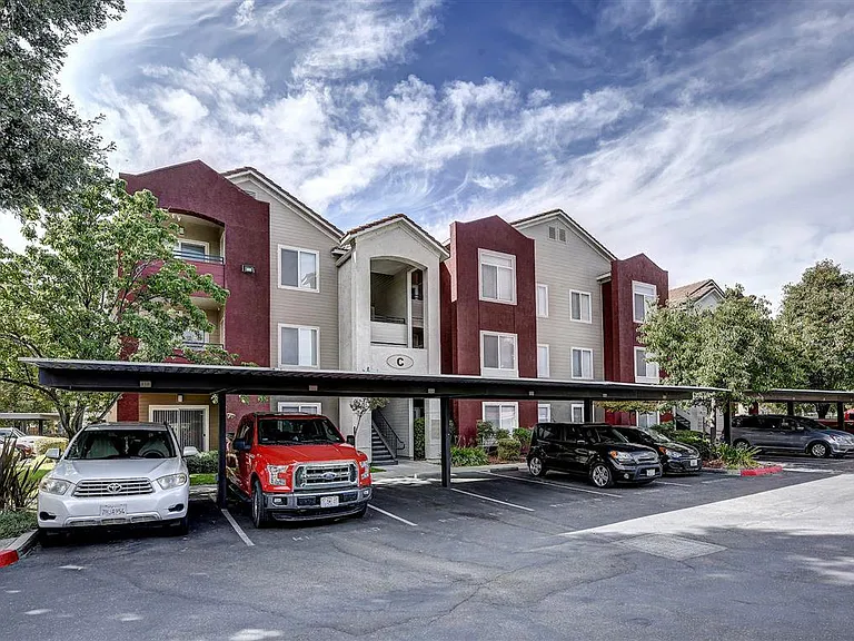 Eaglewood — Photo 18