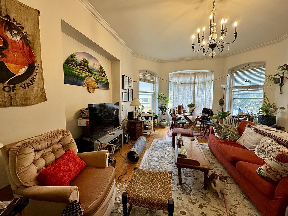 1st image of 312 N Geneva St #4