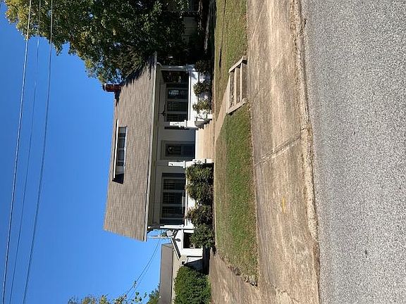 2nd image of 529 Bates St