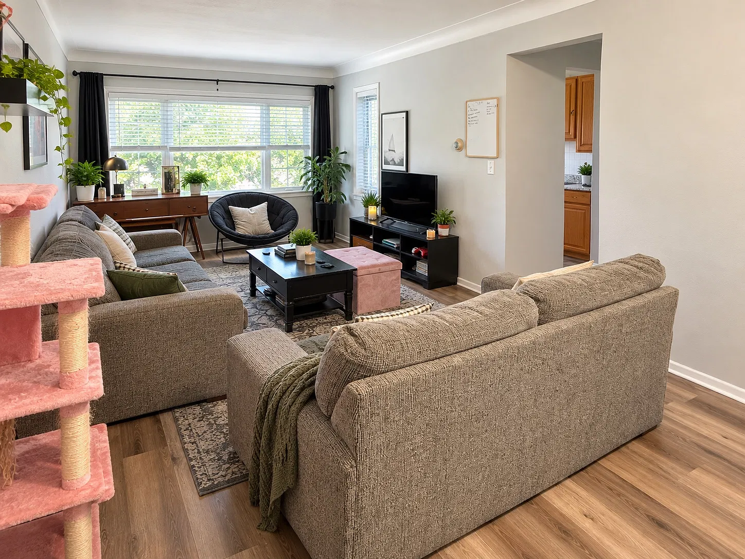 2 bed, 800 sqft, $1,495 — Photo 1