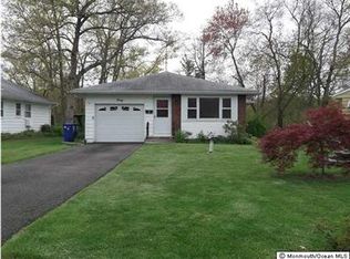 40 Bellflower Ct, Toms River, NJ