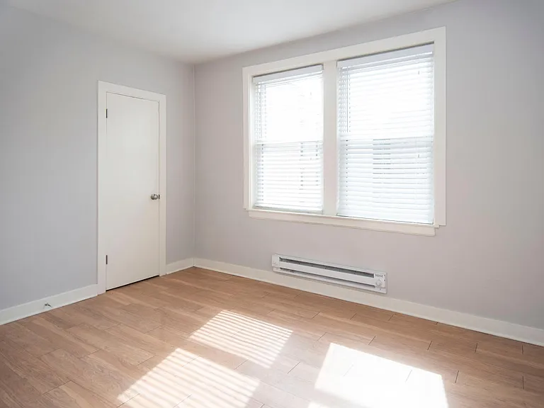 511 W Belmont Ave #70 — Photo 5