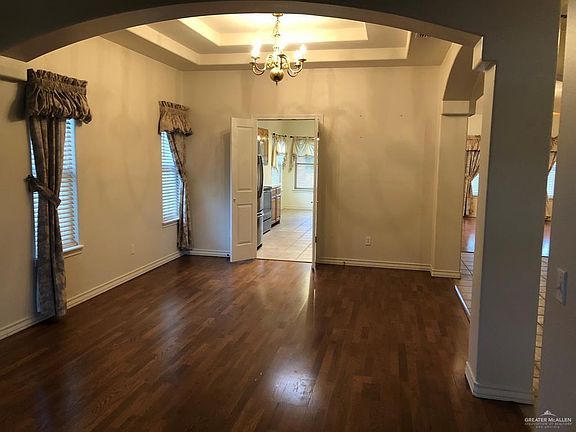 2nd image of 2900 N 42nd St
