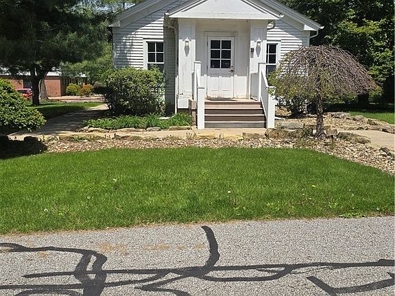 2nd image of 6789 Brown St