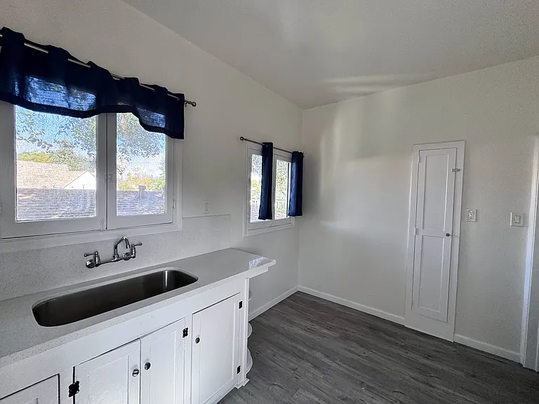 49 N Berkeley Ave #4 — Photo 16