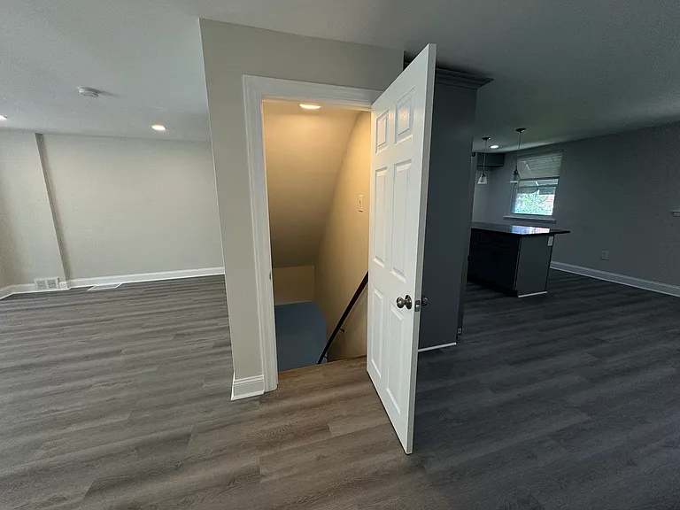 1633 Powell Rd — Photo 25