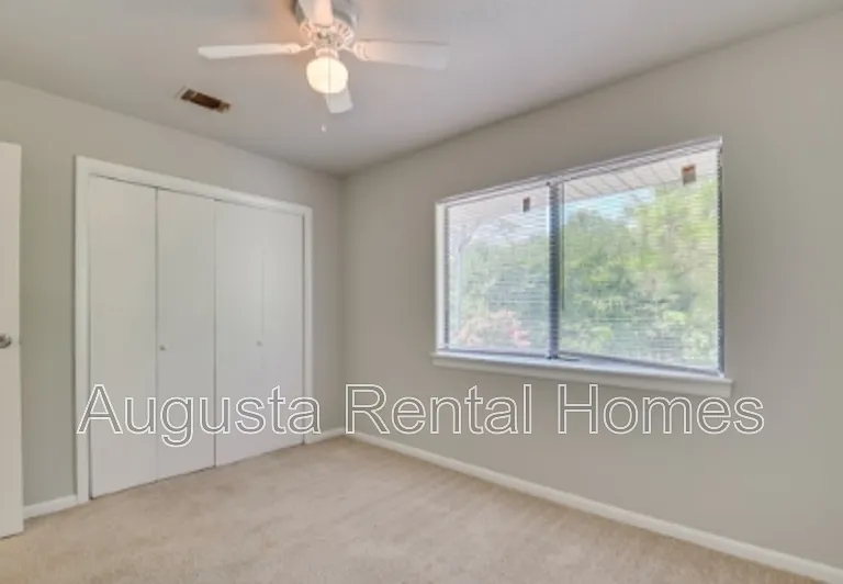 2822D Thomas Ln — Photo 11