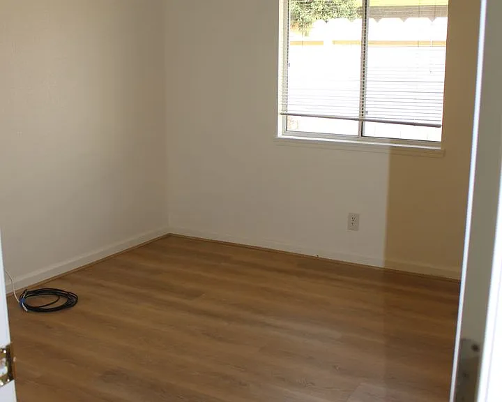 440 Sonoma Ave — Photo 9