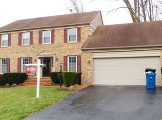 10142 Wavell Rd, Fairfax, VA 22032