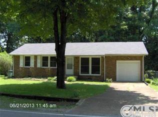5003 Collinwood Dr, Clarksville, TN 37042