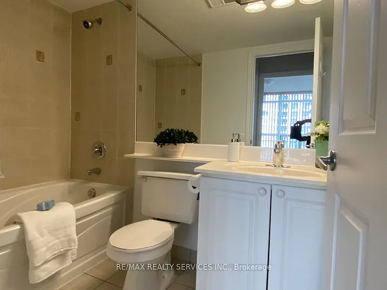 3880 Duke Of York Blvd #718 — Photo 10