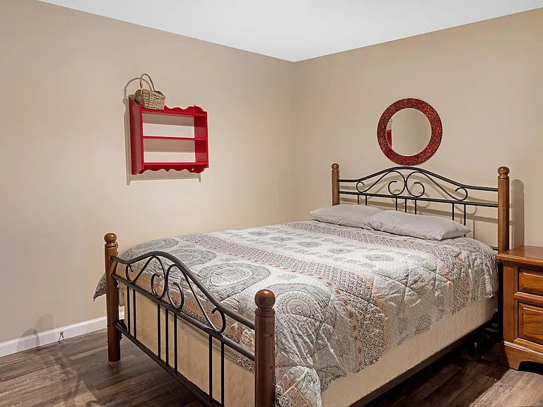 284 Roundabout Way — Photo 18