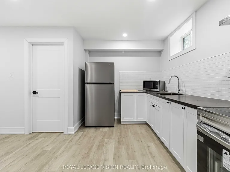 77 Thomas St #LOWER — Photo 6