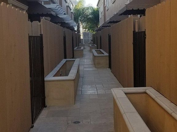 2nd image of 18245 Burbank Blvd Unit 109