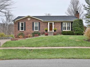 2801 Winterhaven Rd, Louisville, KY 40220
