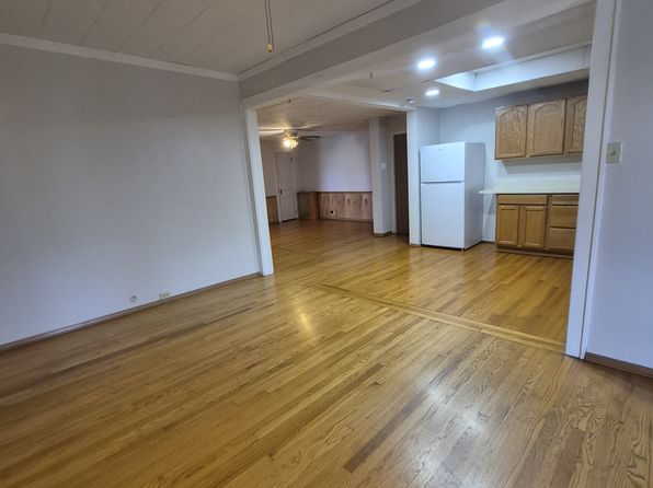 1112 Graham Ave #1