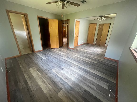Extra large Master bedroom/ New floors & new paint
Utilize space for office/ nursery, etc