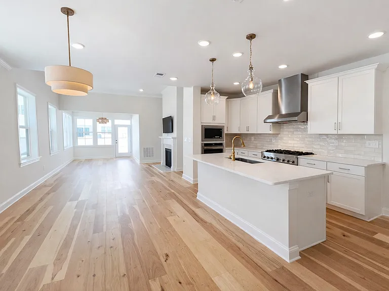 18 Whitaker Ln — Photo 9