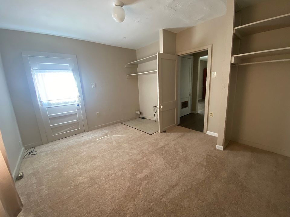 12 N Maple St Hutchinson KS Zillow