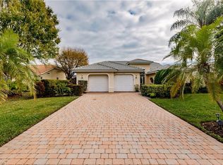 10904 Longshore Way W, Naples, FL 34119