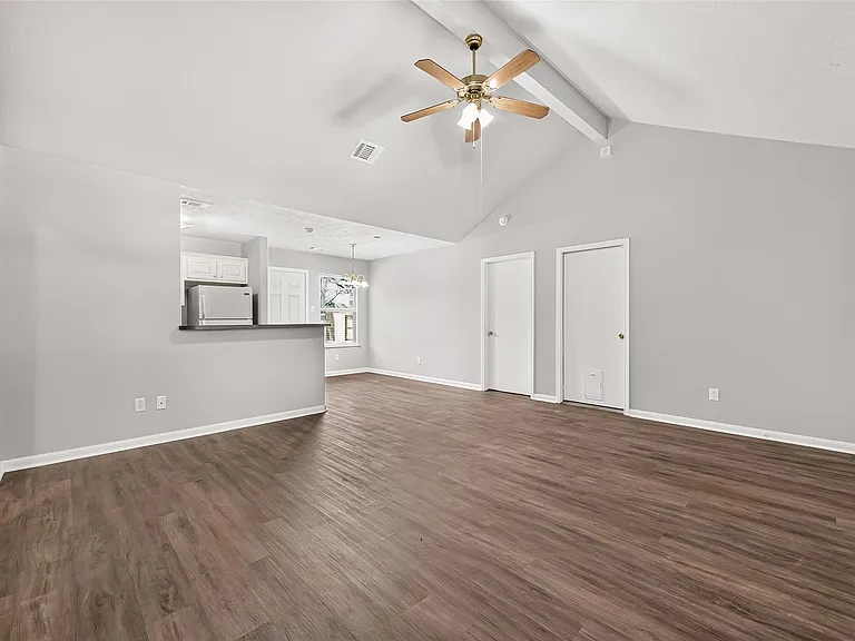 16200 Sun View Ln — Photo 4