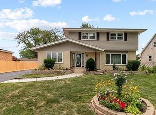 9245 Meade Ave, Oak Lawn, IL 60453