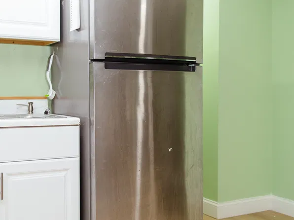 37 Chestnut Heights Rd, Gray, ME 04039