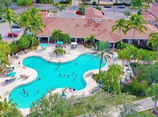 3592 Islandwalk Cir, Naples, FL 34109