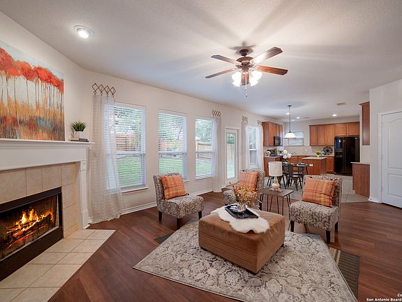 3rd image of 26014 MEADOWLARK BAY