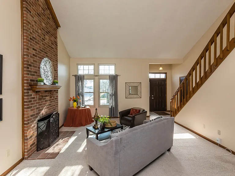 4112 Loughmoor Dr — Photo 6