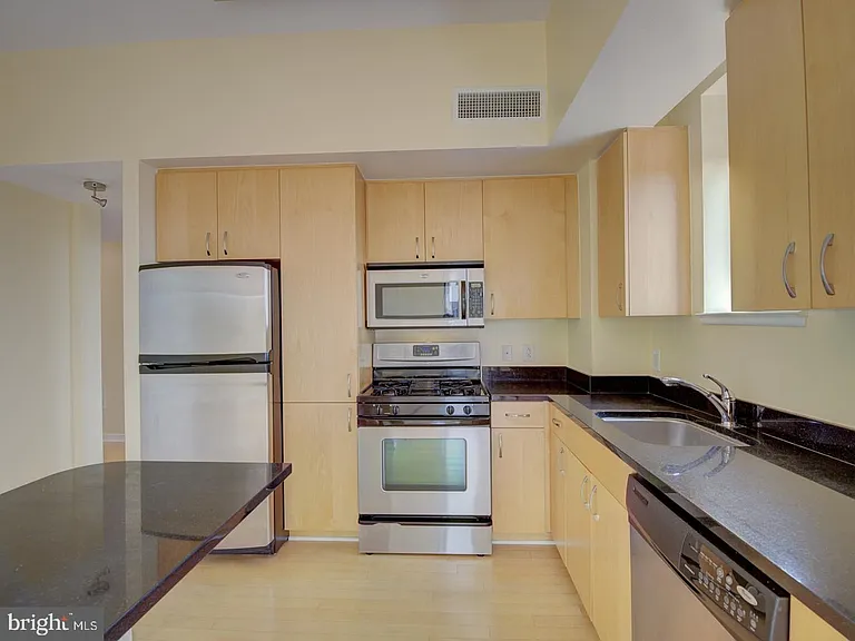475 K St NW #1224 — Photo 21