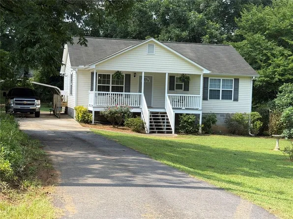 2370 Pine Valley Rd, Powder Springs, GA 30127