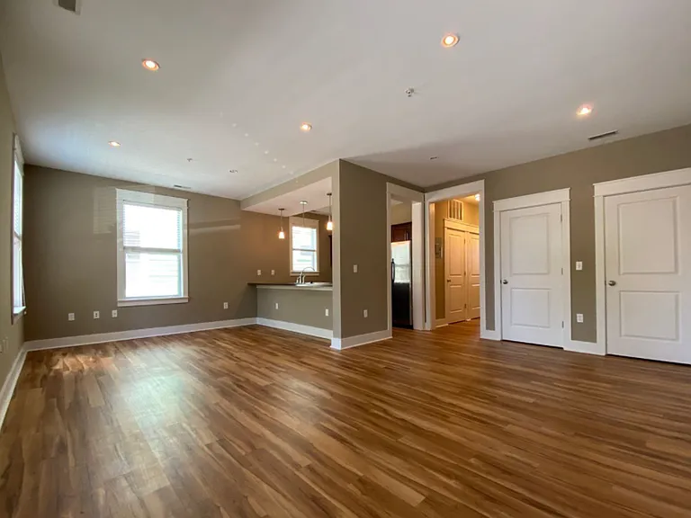 425 E Hillside Dr #1-4 — Photo 4