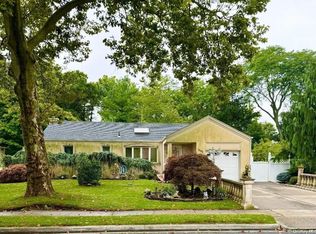 768 Maple Pl, West Hempstead, NY 11552