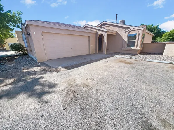 1649 Skyview Cir NE, Rio Rancho, NM 87144