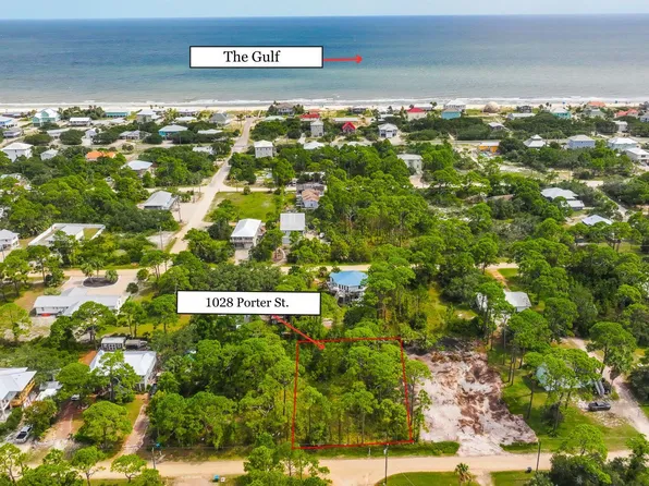 1028 Porter St, Eastpoint, FL 32328