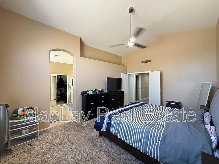 450 W Musket Pl — Photo 15