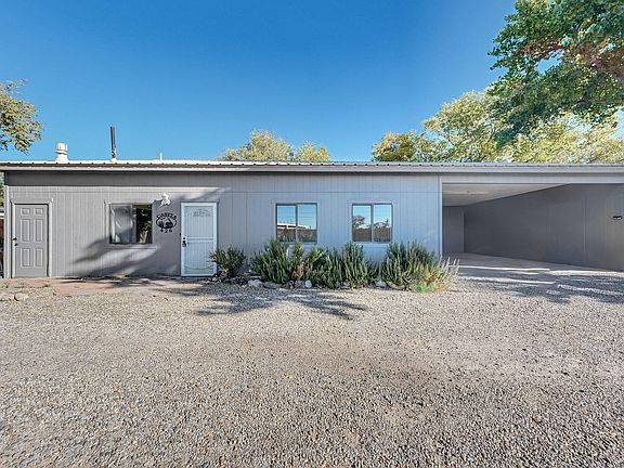 3rd image of 428 S Camino Del Pueblo