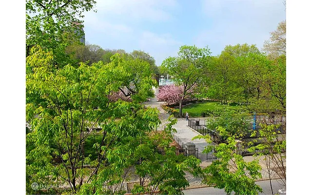 Sold by Douglas Elliman | media 6